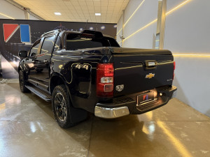 S10 2.8 12V HIGH COUNTRY CABINE DUPLA 4X4 TURBO DIESEL AUTOMÁTICO