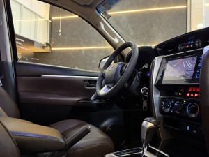 TOYOTA Hilux SW4 2.7 16V 4P FLEX SR 7 LUGARES AUTOMÁTICO