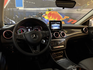 MERCEDES-BENZ CLA 180 1.6 16V 4P CGI TURBO 7G-TRONIC DCT AUTOMÁTICO