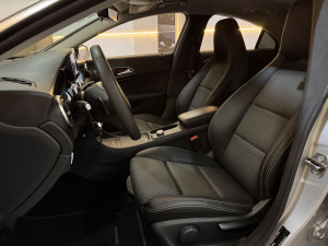 MERCEDES-BENZ CLA 180 1.6 16V 4P CGI TURBO 7G-TRONIC DCT AUTOMÁTICO