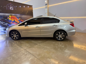 HONDA Civic 2.0 16V 4P FLEX EXR AUTOMÁTICO