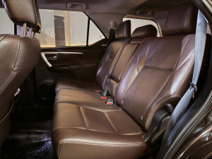 TOYOTA Hilux SW4 2.8 4P SRX 4X4 TURBO DIESEL AUTOMÁTICO