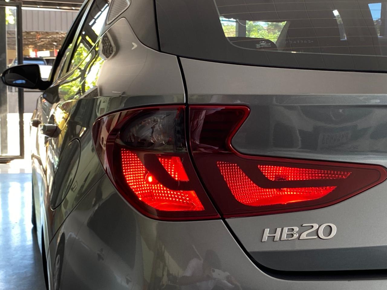 HB 20 Hatch 1.0 12V 4P FLEX VISION