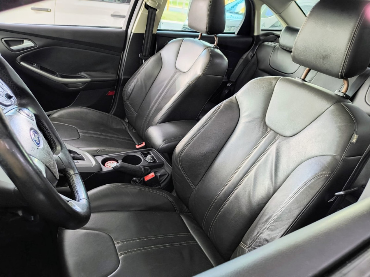 Focus Sedan 2.0 16V 4P FLEX SE POWERSHIFT AUTOMÁTICO