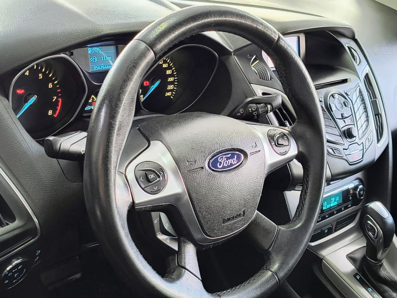 Focus Sedan 2.0 16V 4P FLEX SE POWERSHIFT AUTOMÁTICO