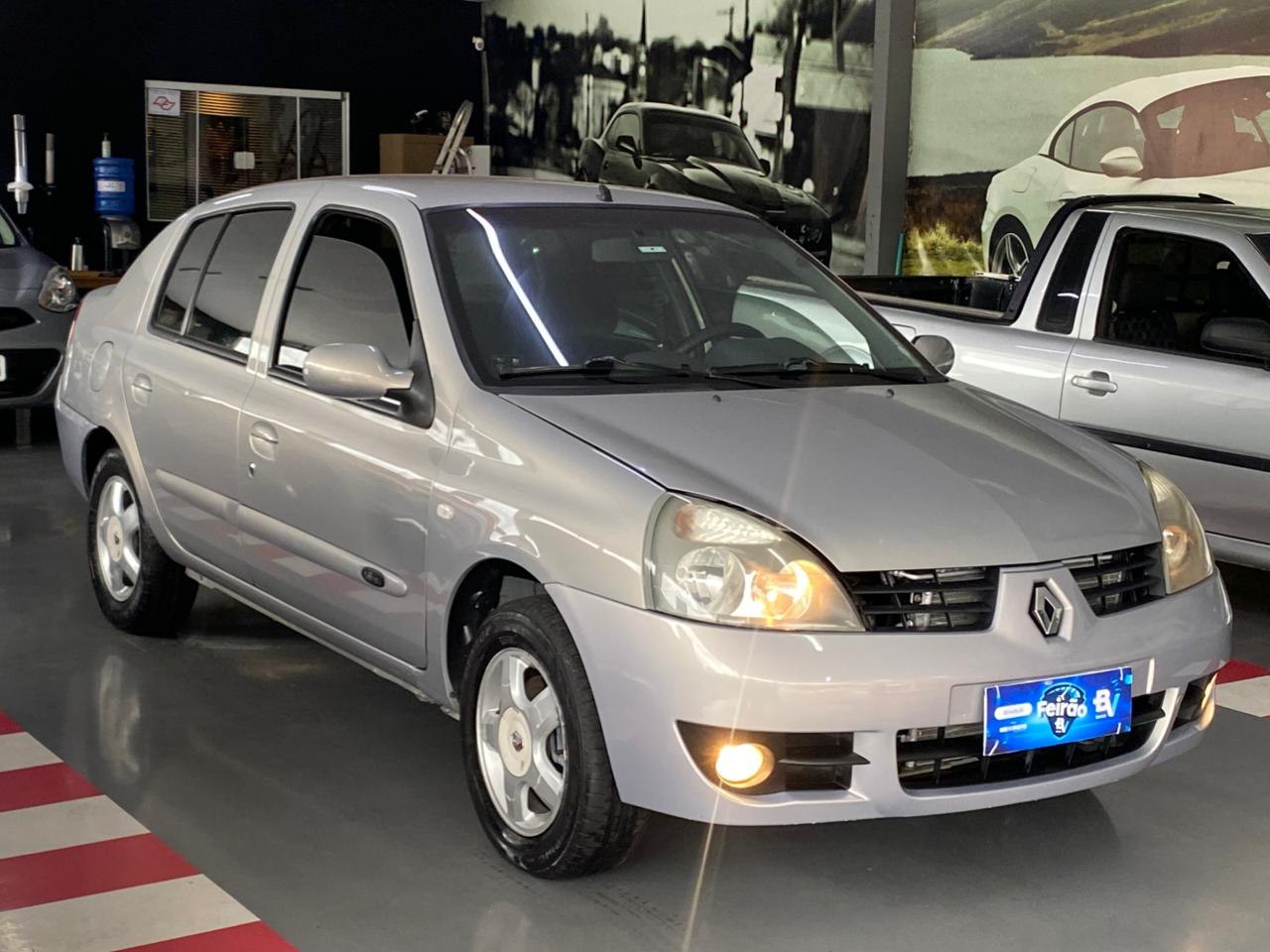 Clio Sedan 1.6 16V 4P HI FLEX PRIVILEGE