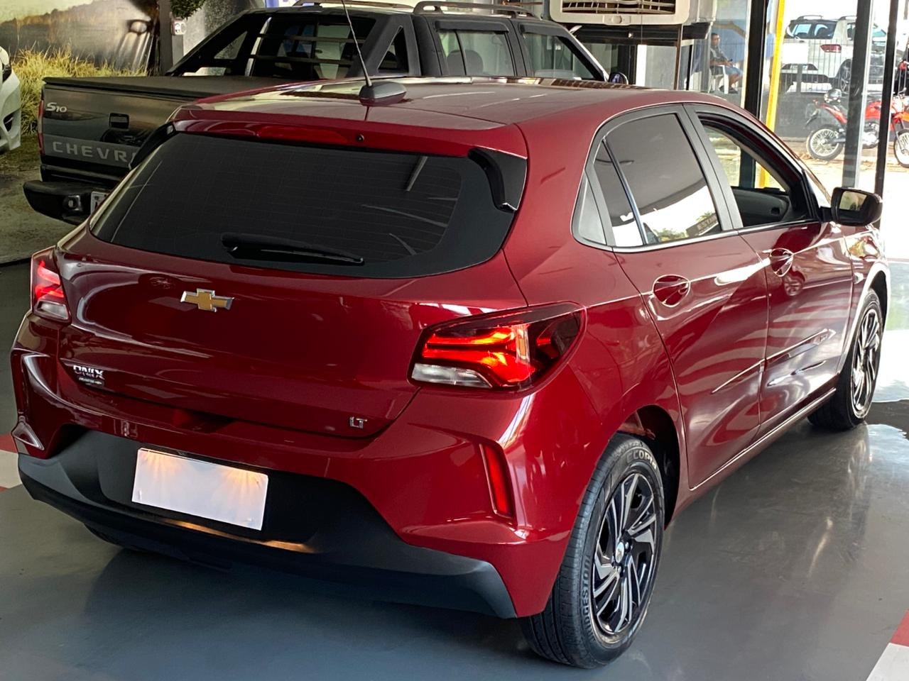 Onix Hatch 1.0 4P FLEX LT