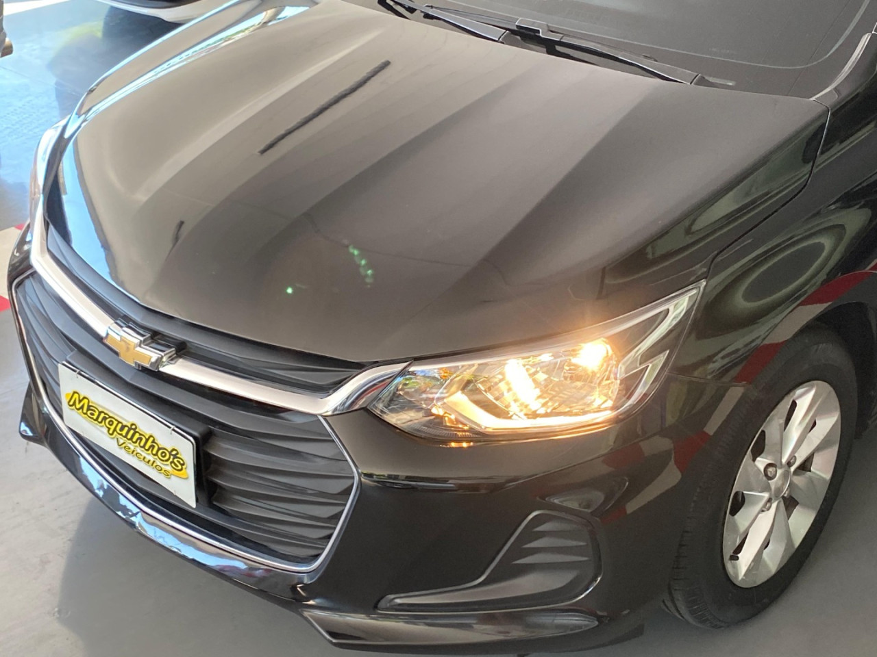 Onix Sedan 1.0 4P FLEX LT