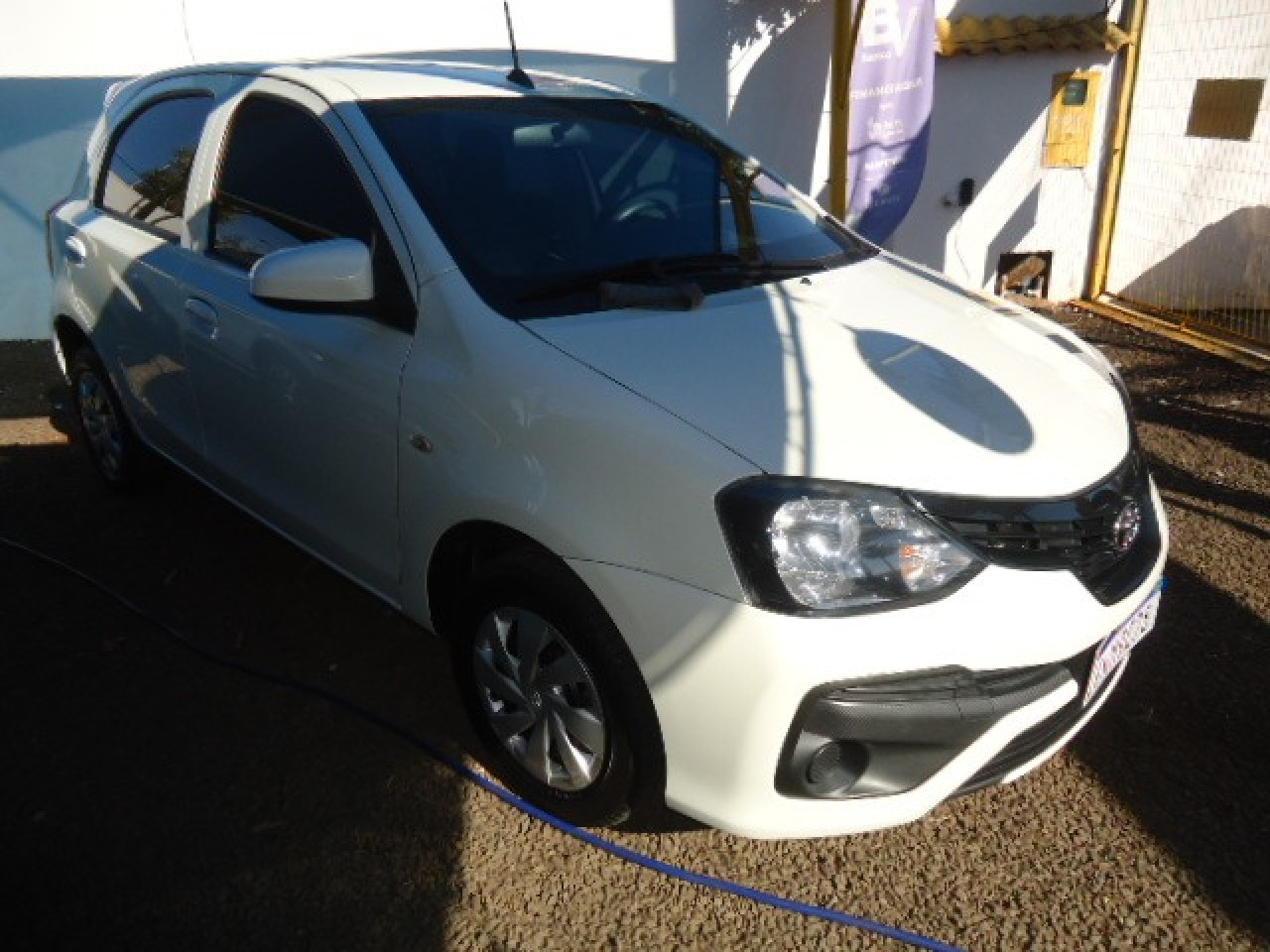 Etios Hatch 1.3 16V 4P FLEX X