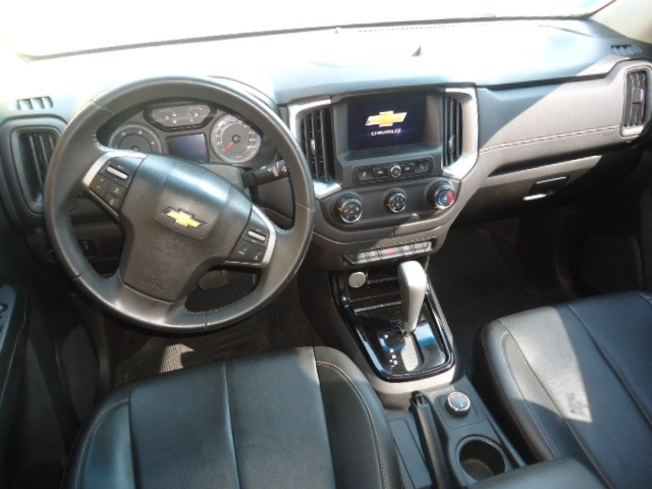 S10 2.8 16V Z71 CABINE DUPLA 4X4 TURBO DIESEL AUTOMÁTICO