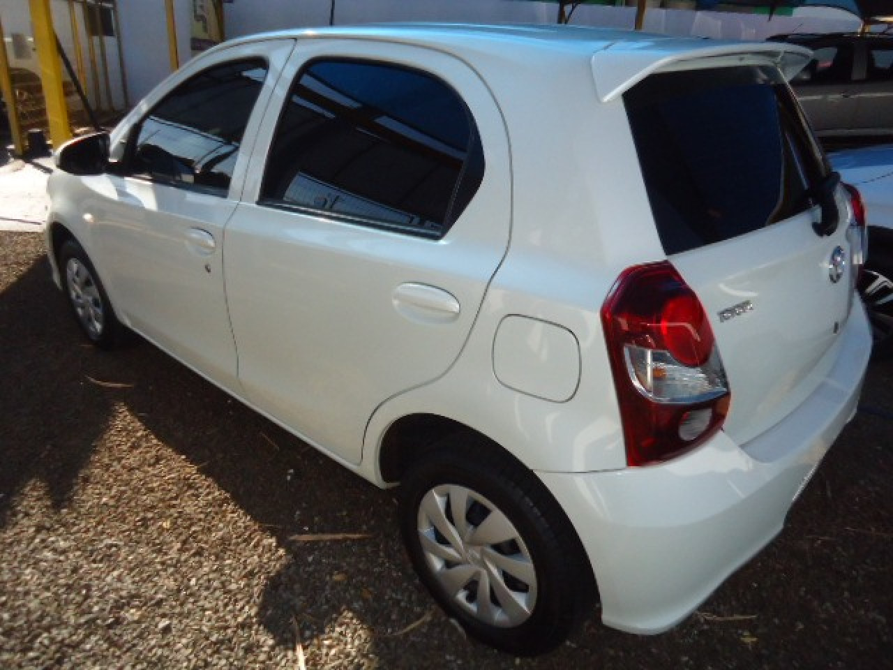 Etios Hatch 1.3 16V 4P FLEX X
