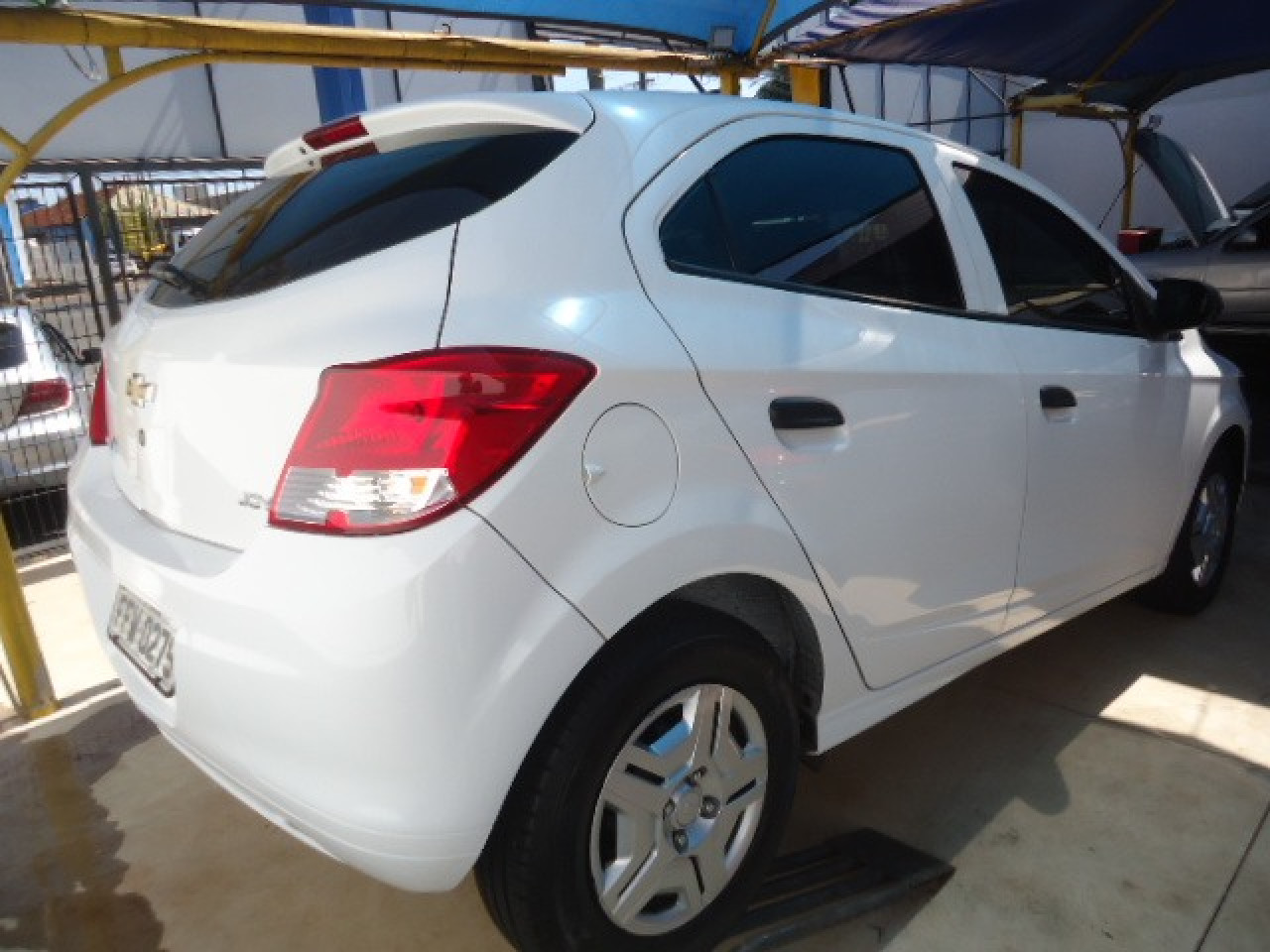 CHEVROLET Onix Hatch 1.0 4P FLEX JOY