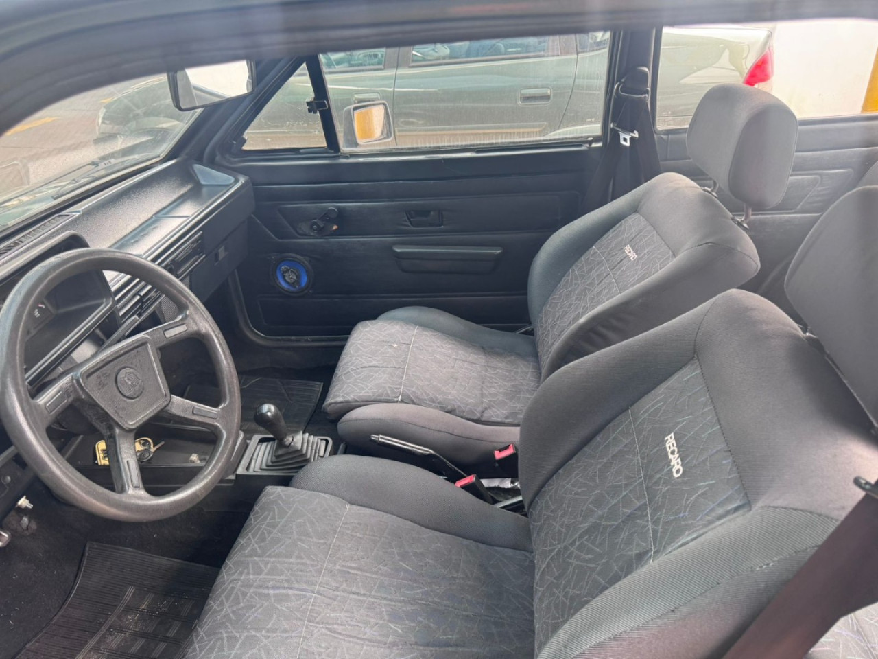 VOLKSWAGEN Gol 1.6