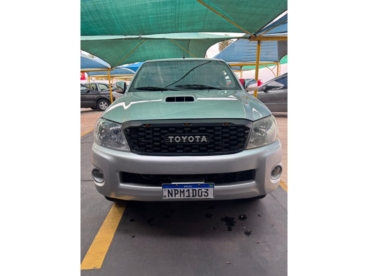 TOYOTA Hilux Caminhonete 3.0 4P 4X4 SRV TURBO DIESEL CABINE DUPLA AUTOMÁTICO