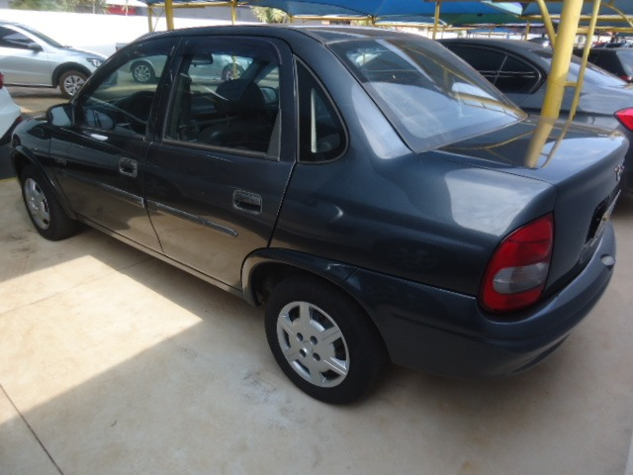 CHEVROLET Corsa Sedan 1.0 4P VHC CLASSIC LIFE FLEX