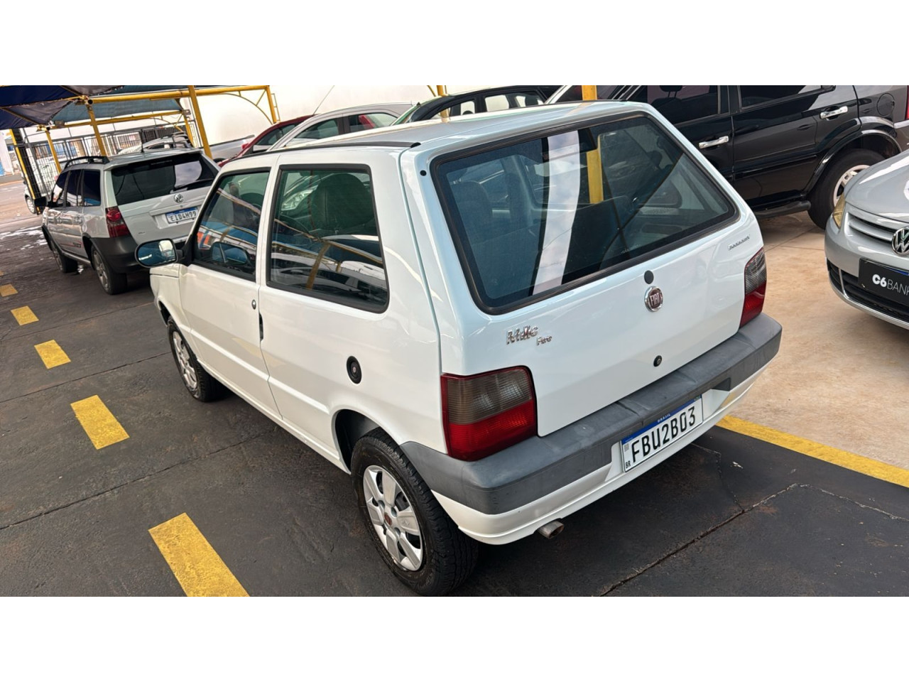 FIAT Uno 1.0 FLEX FIRE