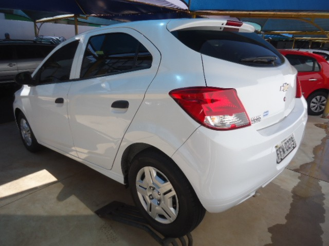 CHEVROLET Onix Hatch 1.0 4P FLEX JOY