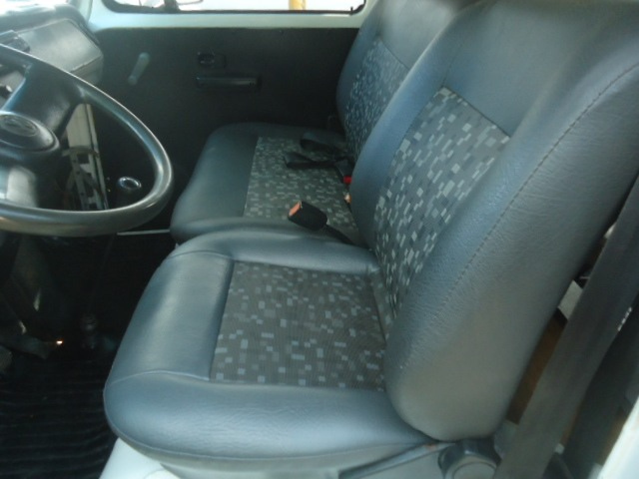 VOLKSWAGEN Kombi 1.4 FLEX STD 9 LUGARES