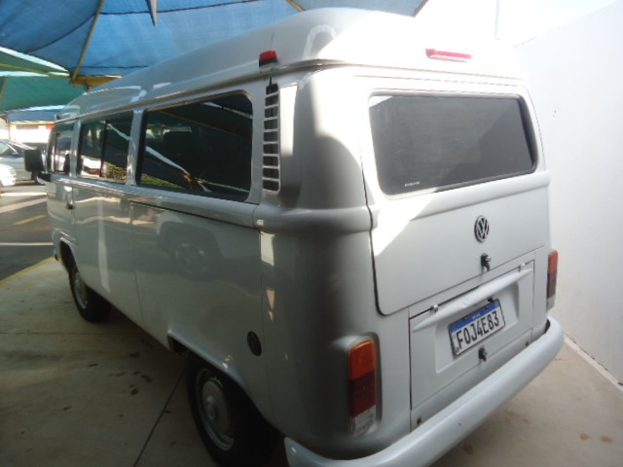 VOLKSWAGEN Kombi 1.4 FLEX STD 9 LUGARES