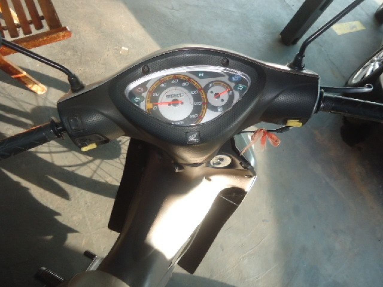 HONDA Biz 125 ES