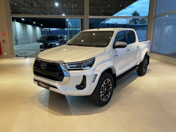 HILUX 2.8 D-4D TURBO CD SRX PLUS 4X4
