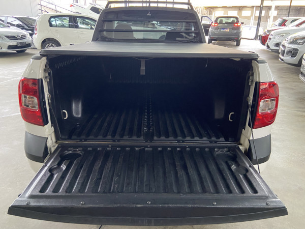 VOLKSWAGEN Saveiro 1.6 G6 TRENDLINE FLEX
