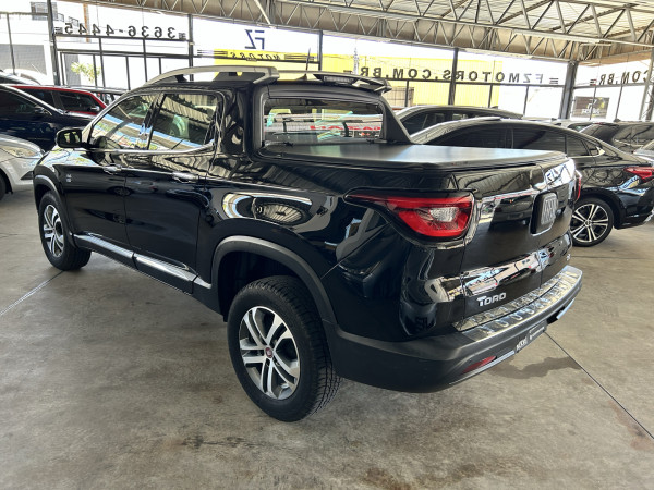 FIAT Toro 2.0 16V 4P 4WD VOLCANO TURBO AUTOMÁTICO