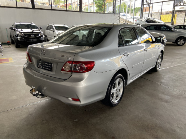 TOYOTA Corolla 1.8 16V 4P GLI FLEX AUTOMÁTICO