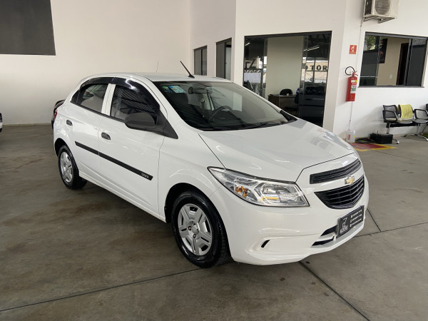 CHEVROLET Onix Hatch 1.0 4P FLEX JOY