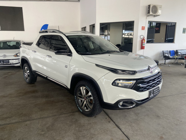 FIAT Toro 2.0 16V 4P VOLCANO 4WD TURBO DIESEL AUTOMÁTICO