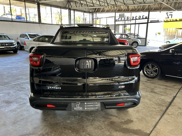 FIAT Toro 2.0 16V 4P 4WD VOLCANO TURBO AUTOMÁTICO