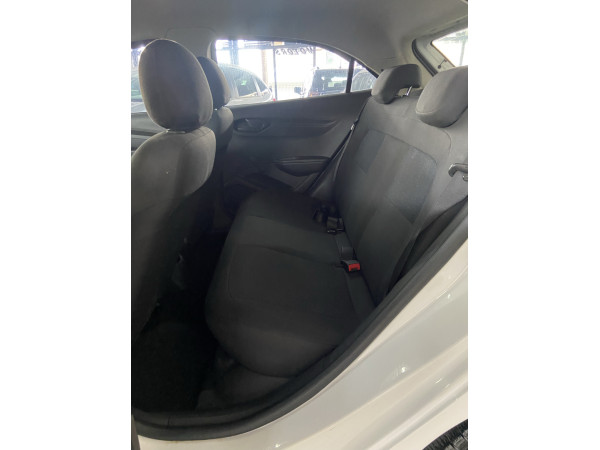 CHEVROLET Onix Hatch 1.0 4P FLEX JOY