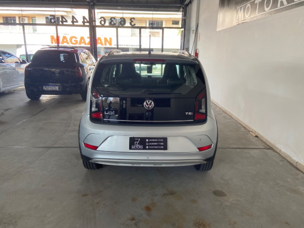 Cross UP 1.0 12V 4P TSI FLEX
