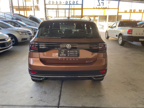 T-Cross 1.4 4P 250 TSI FLEX HIGHLINE AUTOMÁTICO