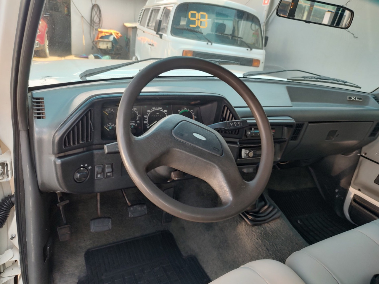 F-1000 2.5 XL CABINE SIMPLES TURBO DIESEL