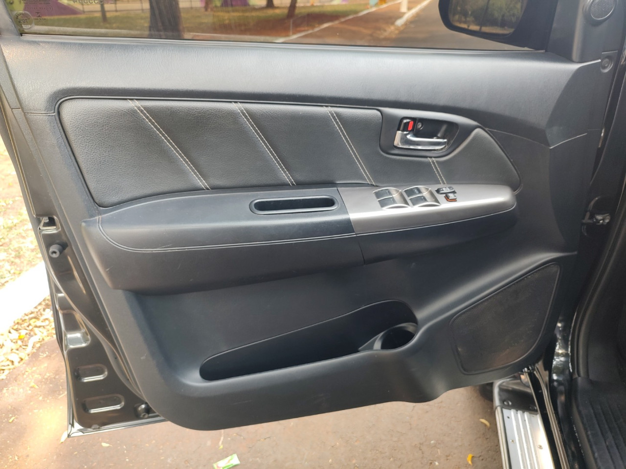 Hilux Caminhonete 3.0 4P 4X4 SRV TURBO DIESEL TOP CABINE DUPLA AUTOMÁTICO