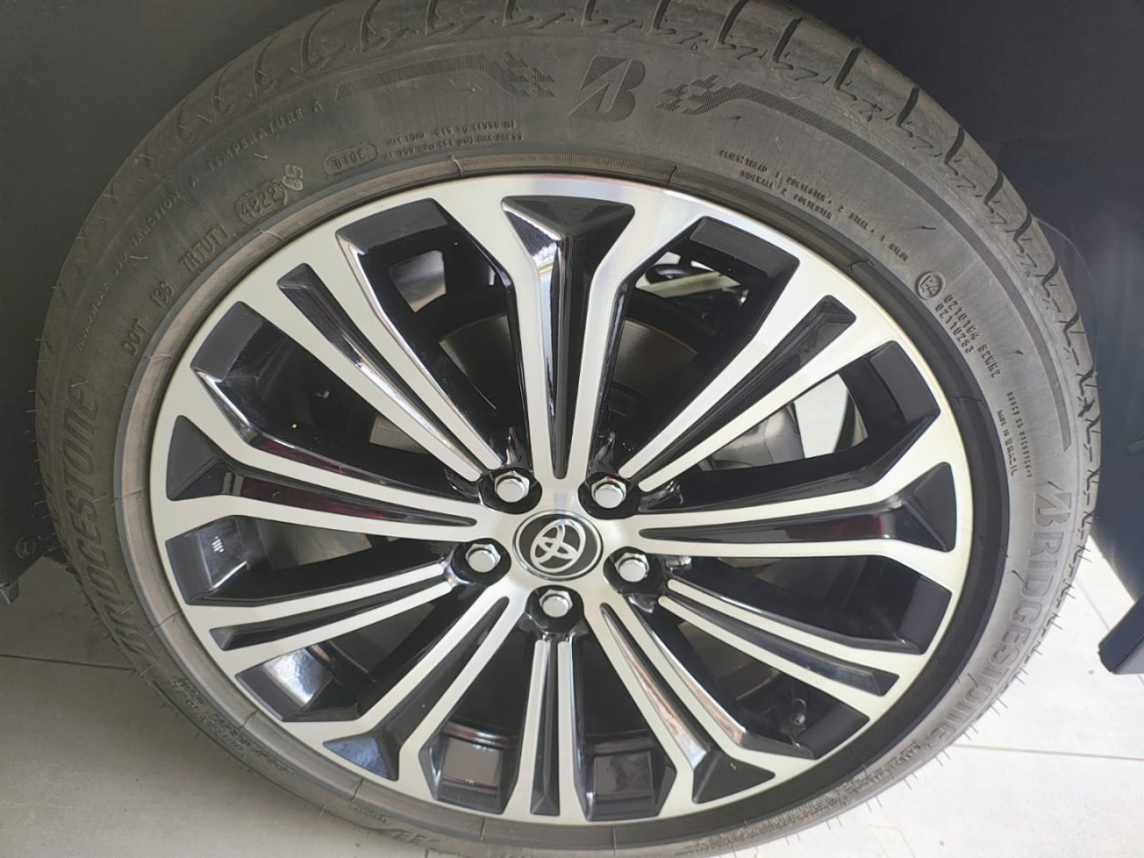 Corolla 1.8 16V 4P FLEX HÍBRIDO ALTIS PREMIUM AUTOMÁTICO CVT