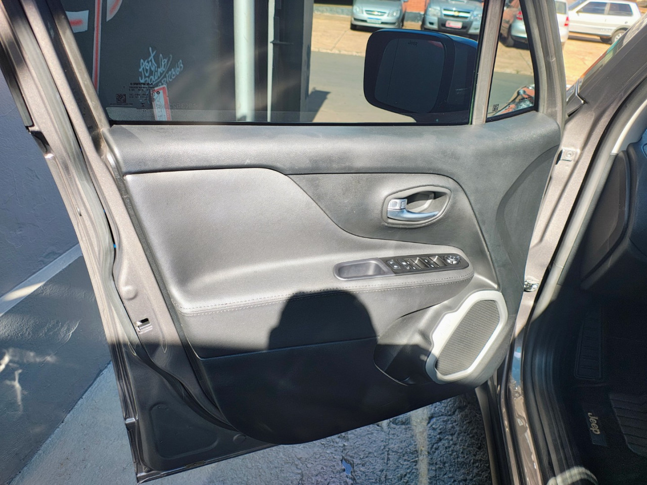 Renegade 1.8 16V 4P FLEX AUTOMÁTICO