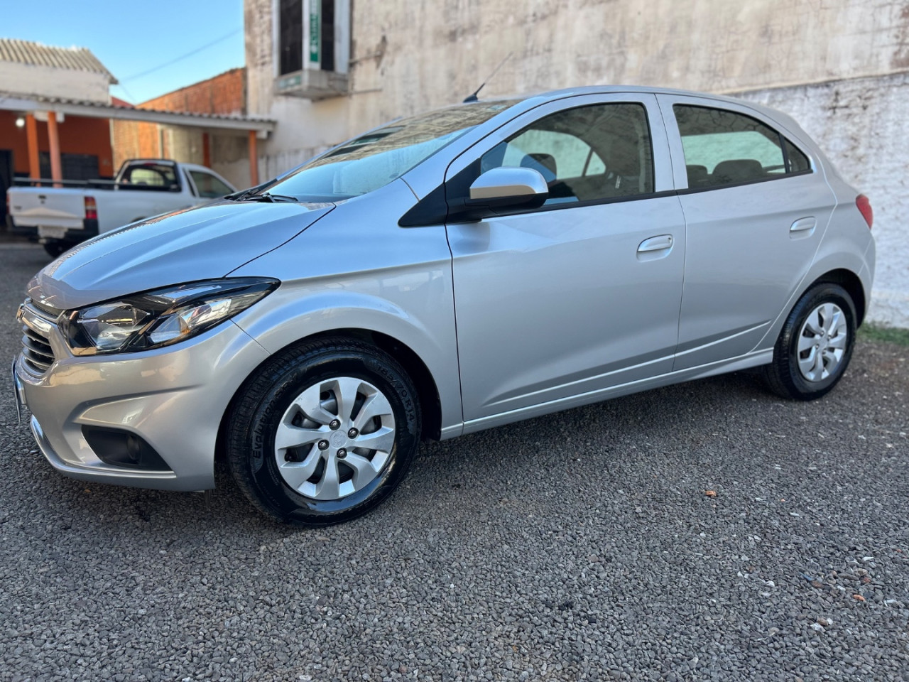Onix Hatch 1.0 4P FLEX LT