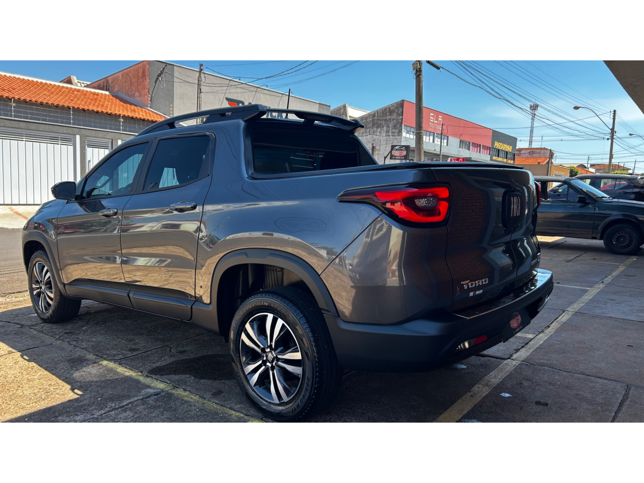 FIAT Toro 1.3 16V 4P FLEX 270 TURBO FREEDOM AUTOMÁTICO