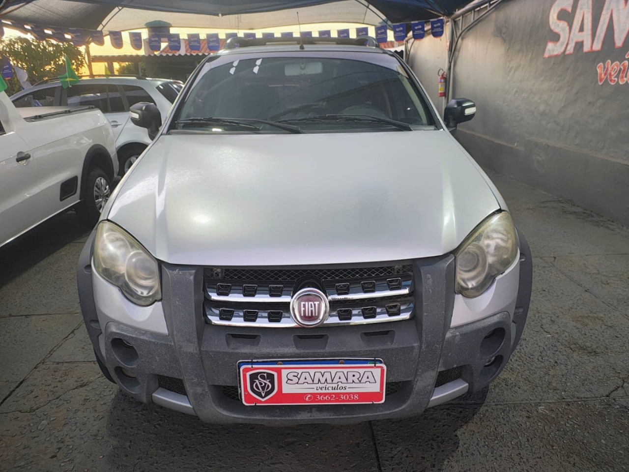 FIAT Strada 1.8 FLEX ADVENTURE LOCKER CABINE ESTENDIDA