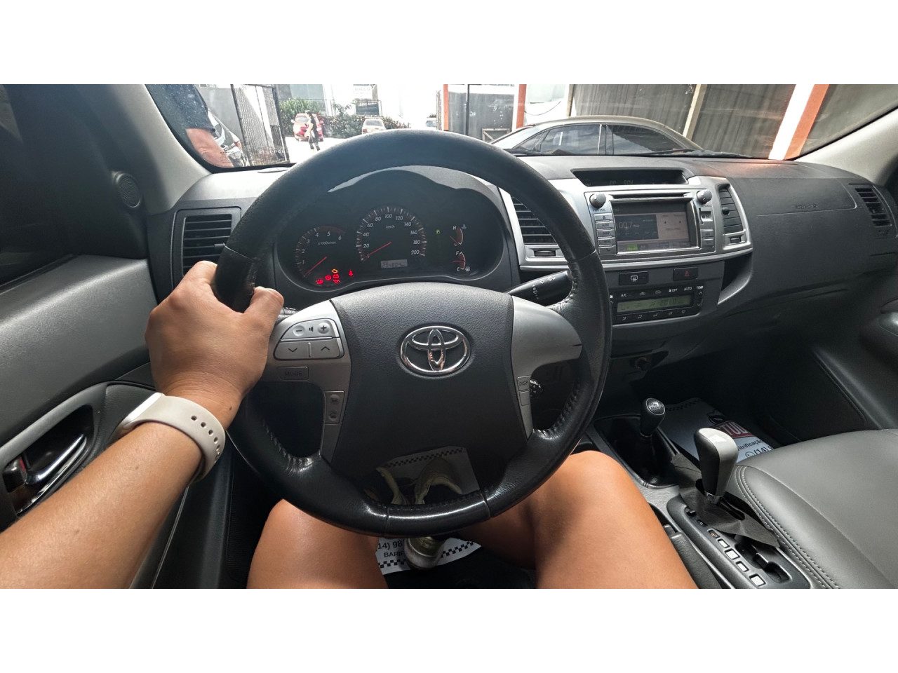 TOYOTA Hilux Caminhonete 3.0 16V 4P 4X4 SRV TURBO DIESEL CABINE DUPLA AUTOMÁTICO