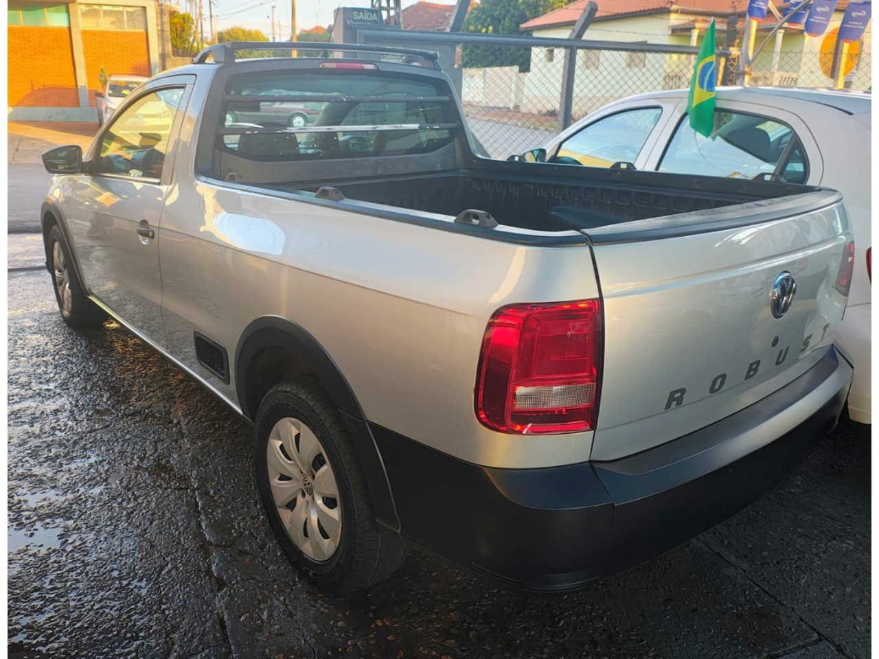 VOLKSWAGEN Saveiro 1.6 FLEX MSI ROBUST CABINE SIMPLES