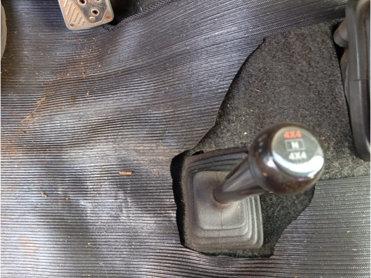 FORD F-1000 3.9 SUPER SERIE 4X4 CABINE SIMPLES TURBO DIESEL