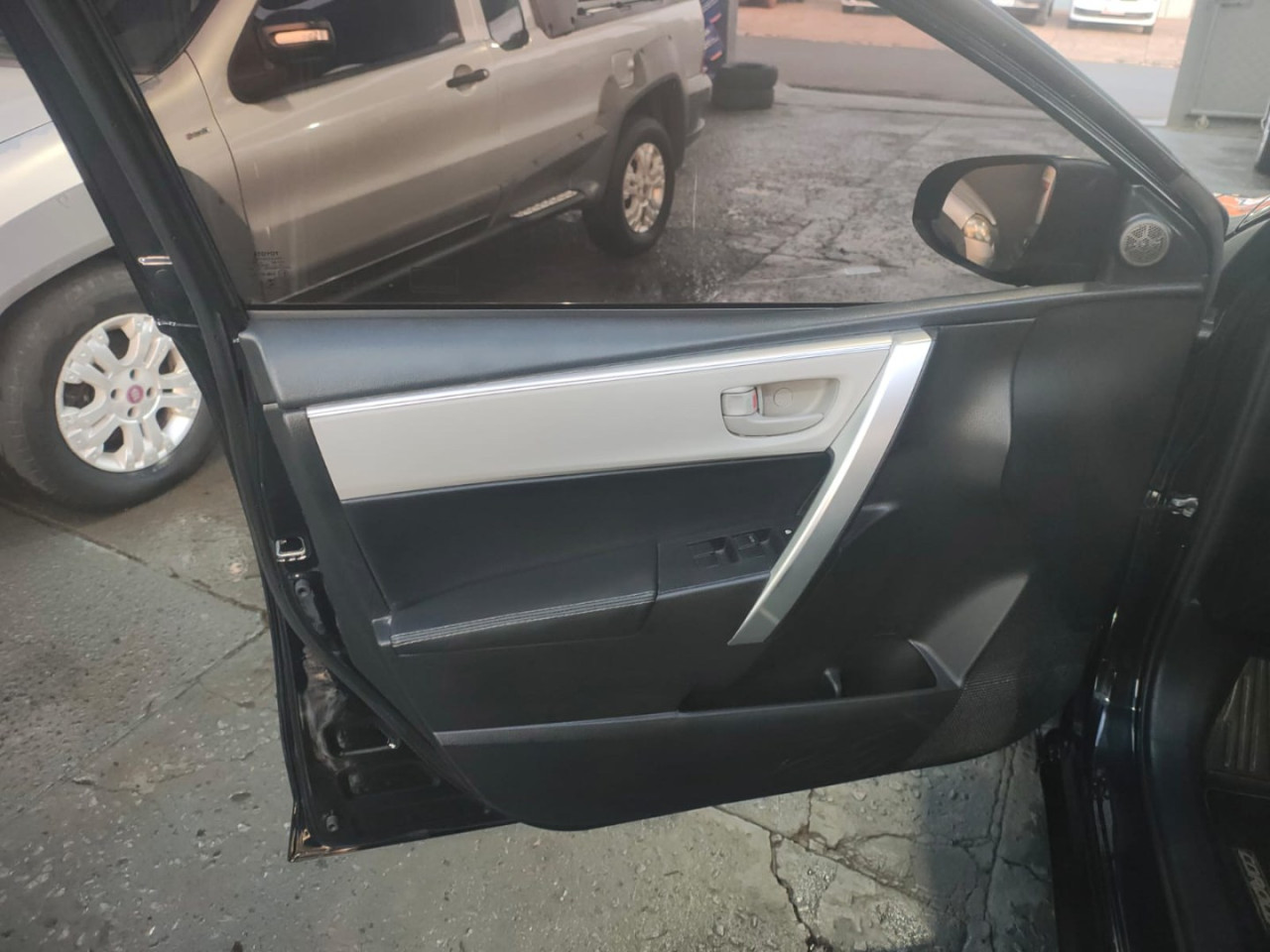 TOYOTA Corolla 1.8 16V 4P GLI FLEX AUTOMÁTICO