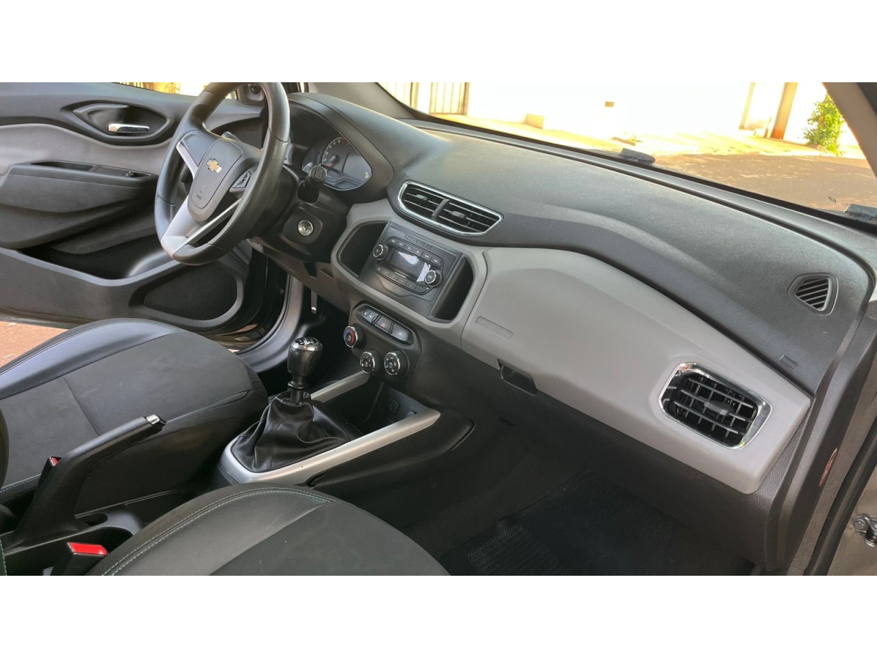 CHEVROLET Onix Hatch 1.0 12V 4P FLEX LT