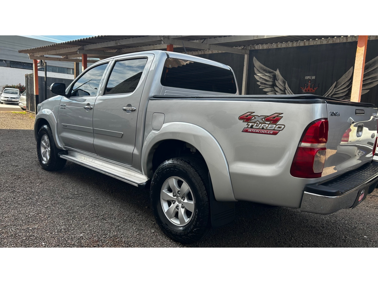 TOYOTA Hilux Caminhonete 3.0 16V 4P 4X4 SRV TURBO DIESEL CABINE DUPLA AUTOMÁTICO