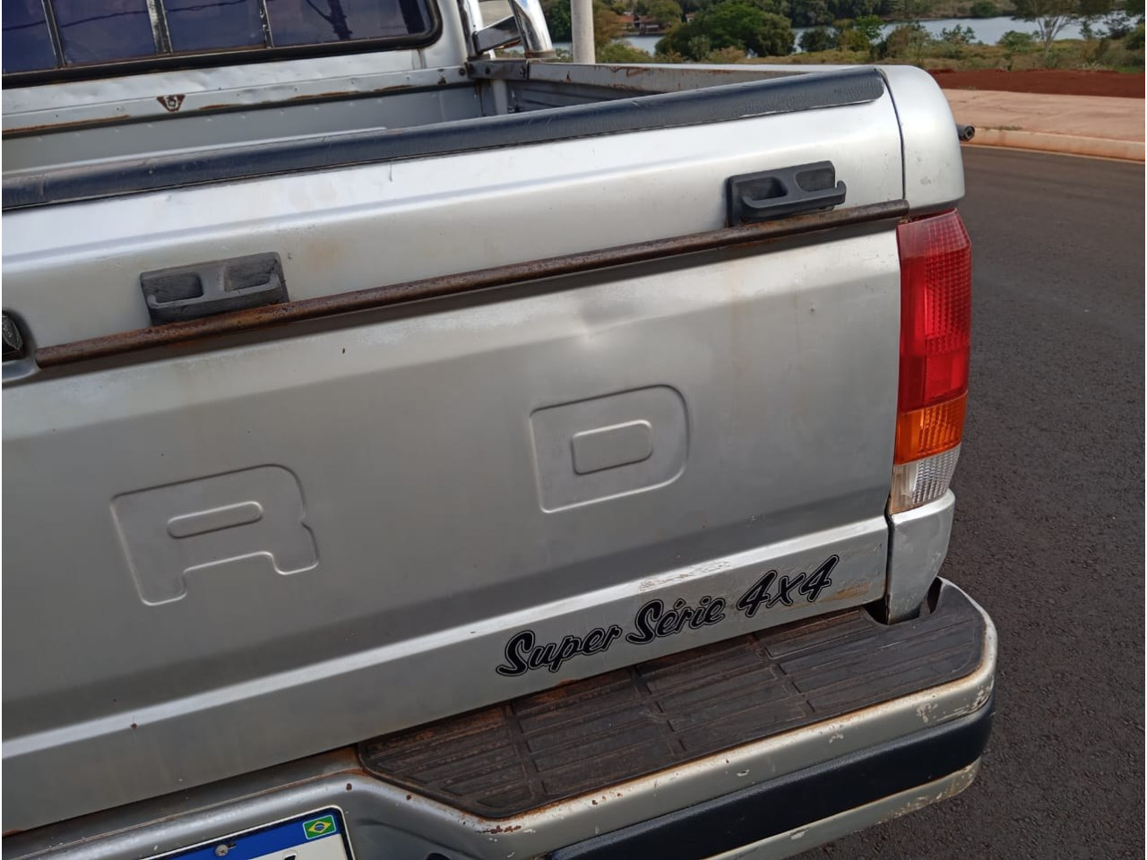 FORD F-1000 3.9 SUPER SERIE 4X4 CABINE SIMPLES TURBO DIESEL