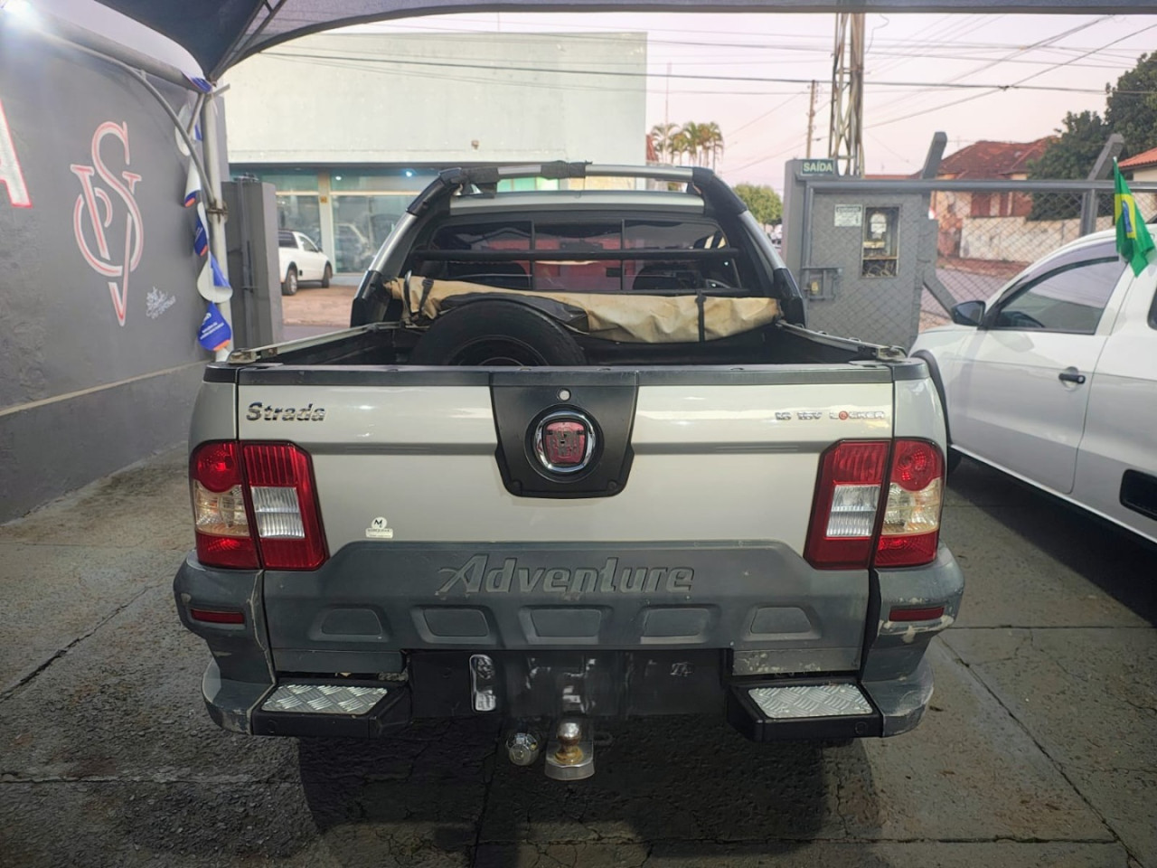 FIAT Strada 1.8 FLEX ADVENTURE LOCKER CABINE ESTENDIDA
