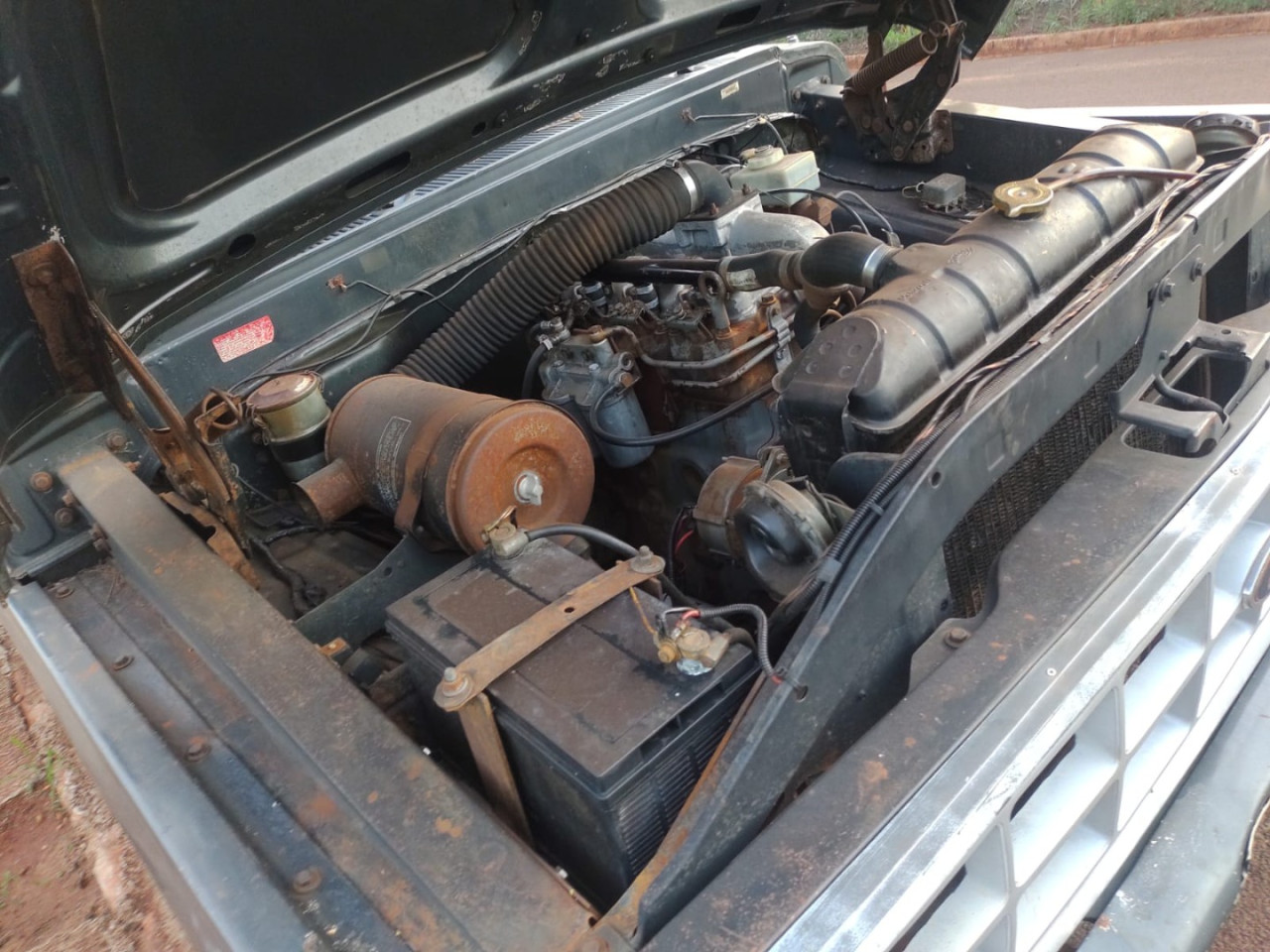 FORD F-1000 3.6 SUPER CABINE SIMPLES